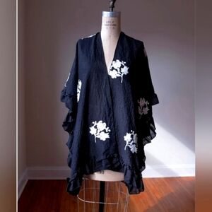 Judson "Mary Jane" Ruffle kimono OS Black, white Floral Embroidery